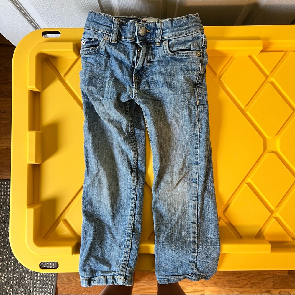 Levi’s kids jeans. Size 4. Light blue wash.